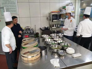 趙豐局長深入徽州大酒店檢查指導(dǎo)，筑牢餐飲服務(wù)食品安全防線